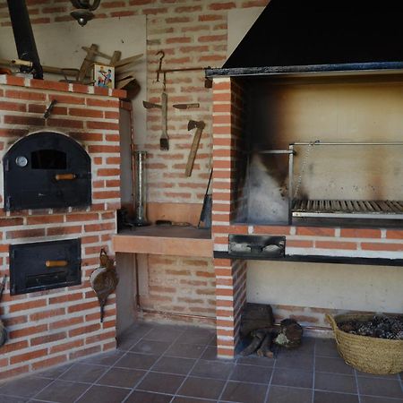 Casa Rural La Casa De Las Manuelas Horcajo de las Torres Dış mekan fotoğraf