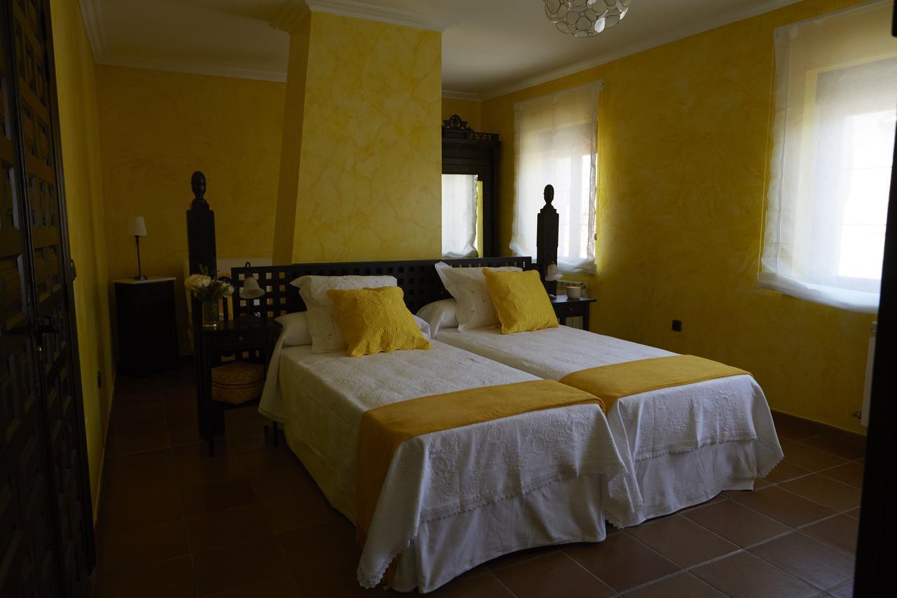 Casa Rural La Casa De Las Manuelas Horcajo de las Torres Dış mekan fotoğraf