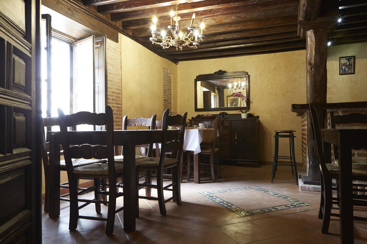 Casa Rural La Casa De Las Manuelas Horcajo de las Torres Dış mekan fotoğraf