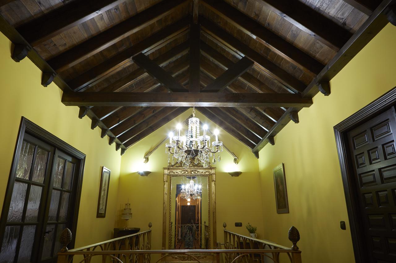 Casa Rural La Casa De Las Manuelas Horcajo de las Torres Dış mekan fotoğraf