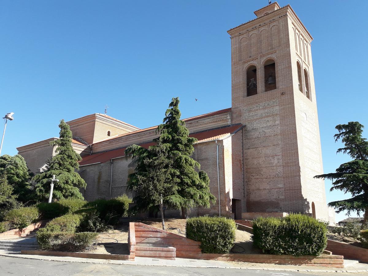 Casa Rural La Casa De Las Manuelas Horcajo de las Torres Dış mekan fotoğraf