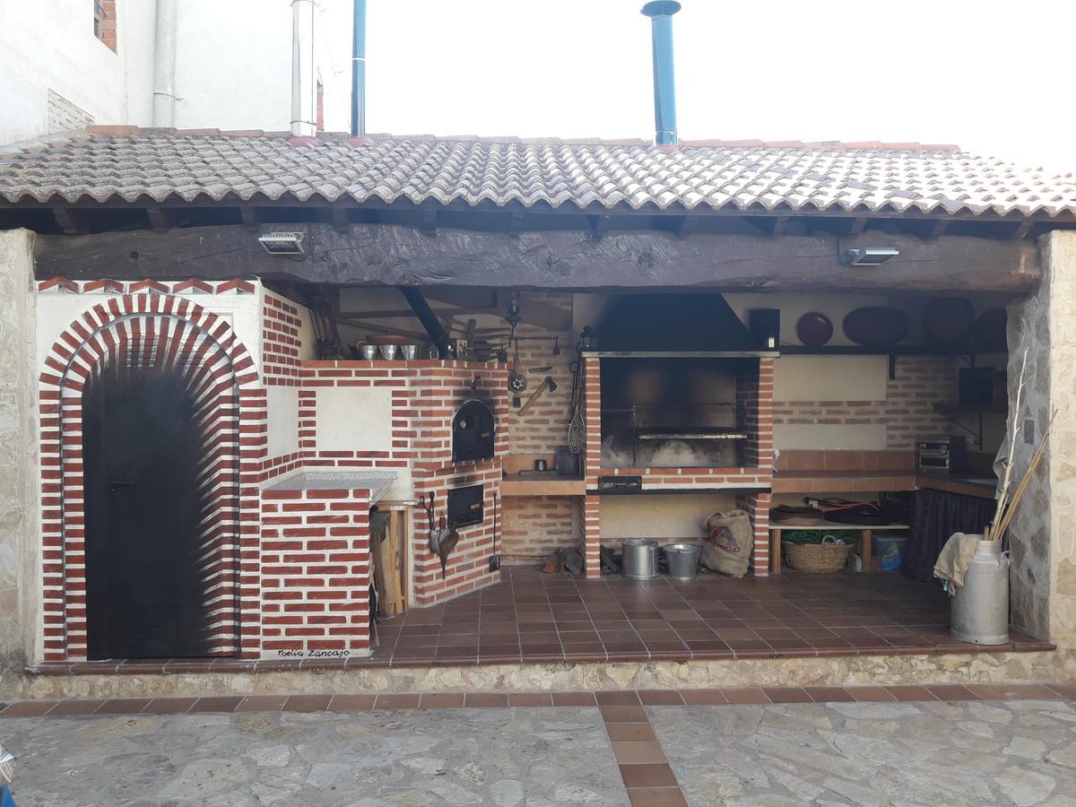 Casa Rural La Casa De Las Manuelas Horcajo de las Torres Dış mekan fotoğraf